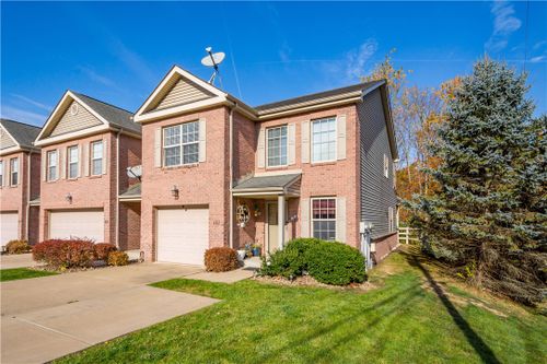 101 Adele Ct, Ross Twp, PA, 15229 | Card Image