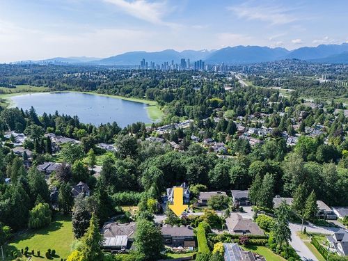 7488 Whelen Crt, Burnaby, BC, V5E1X3 | Card Image