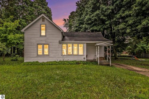 314 South St, Buckley, MI, 49620-5150 | Card Image