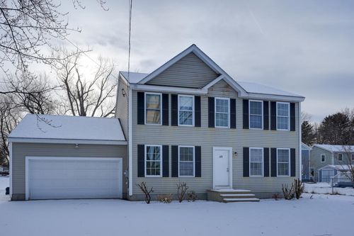 48 Greenleaf St, Manchester, NH, 03103-6807 | Card Image