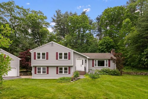 7 Banbury Dr, Westford, MA, 01886-3501 | Card Image