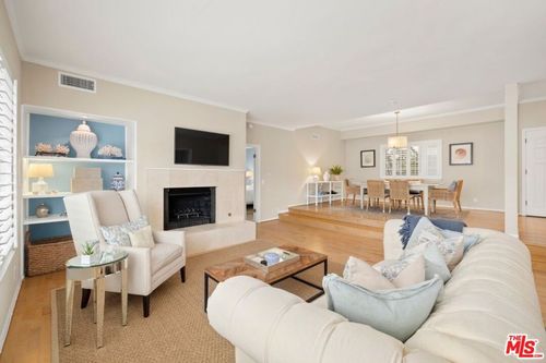 4-1247 10th St, Santa Monica, CA, 90401-1942 | Card Image