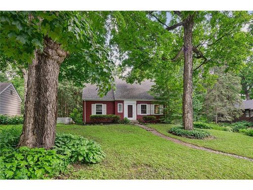 19135 Highland Ave, Wayzata, MN, 55391-3059 | Card Image