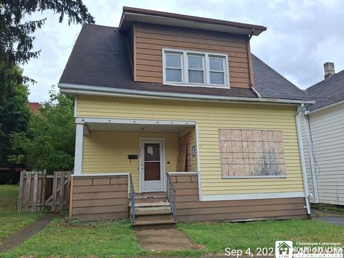 215 S 2nd St, Olean, NY, 14760-3506 | Card Image
