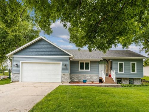 5030 Charter Oak Ln Se, Cedar Rapids, IA, 52403-1024 | Card Image