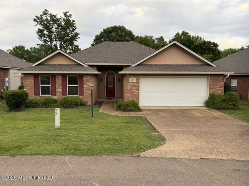 327 Cascades Cir E, Clinton, MS, 39056-3223 | Card Image