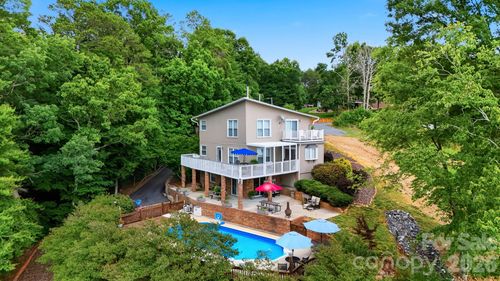 140 Williams Cove Ln, Taylorsville, NC, 28681-6875 | Card Image