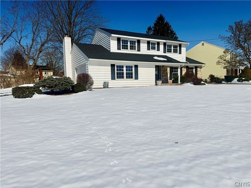 7 Berrywood Rd, Liverpool, NY, 13090-2407 | Card Image