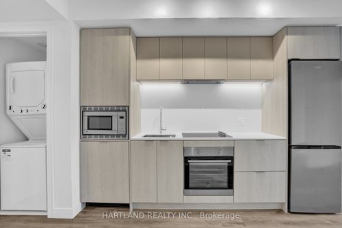 928-1 Jarvis St, Hamilton, ON, L8R3J2 | Card Image