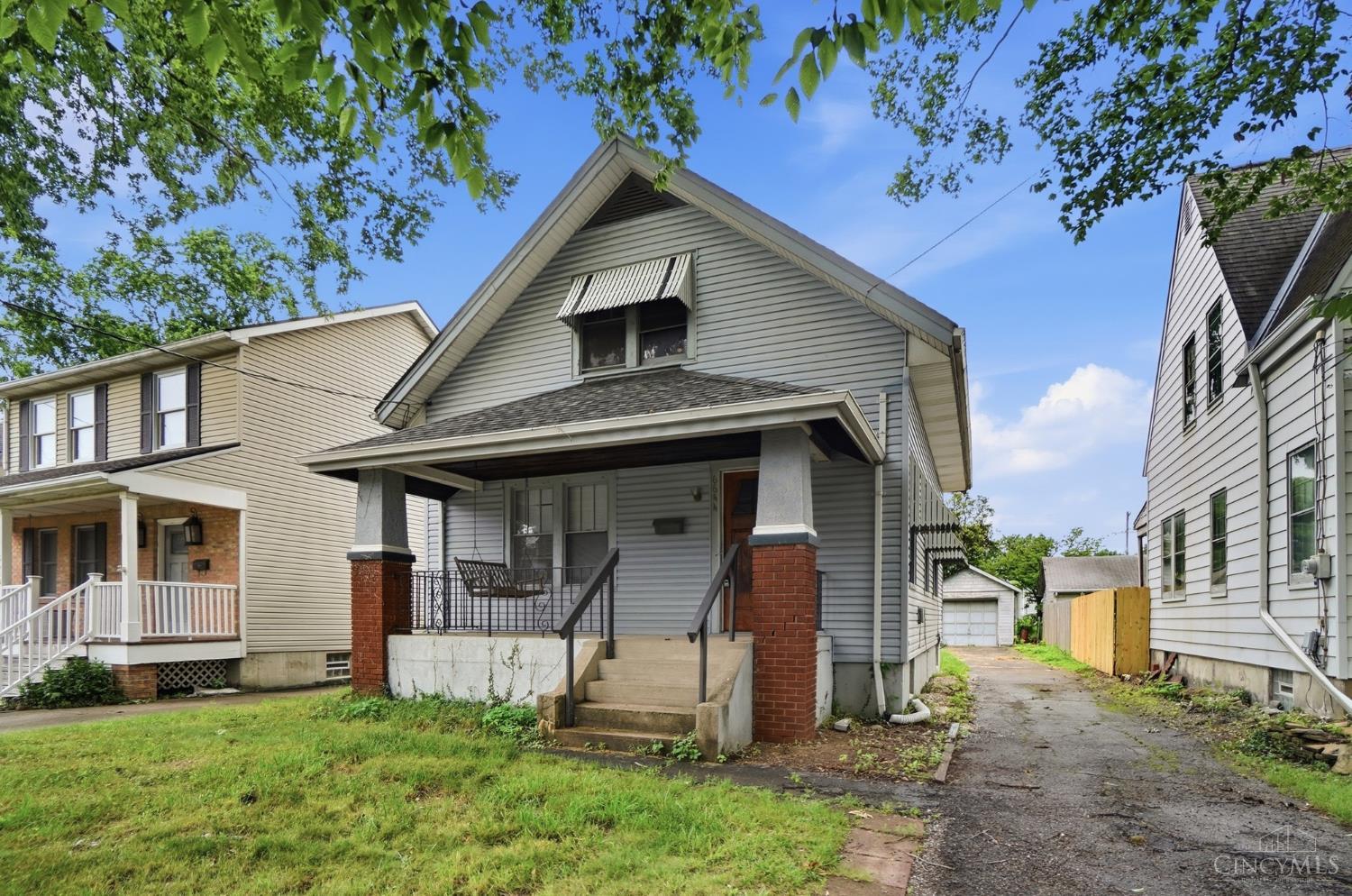 Residential in Columbia Twp