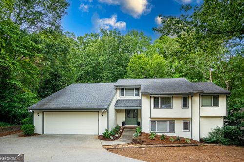 70 Glen Oaks Drive, Sandy Springs, GA, 30327 | Card Image