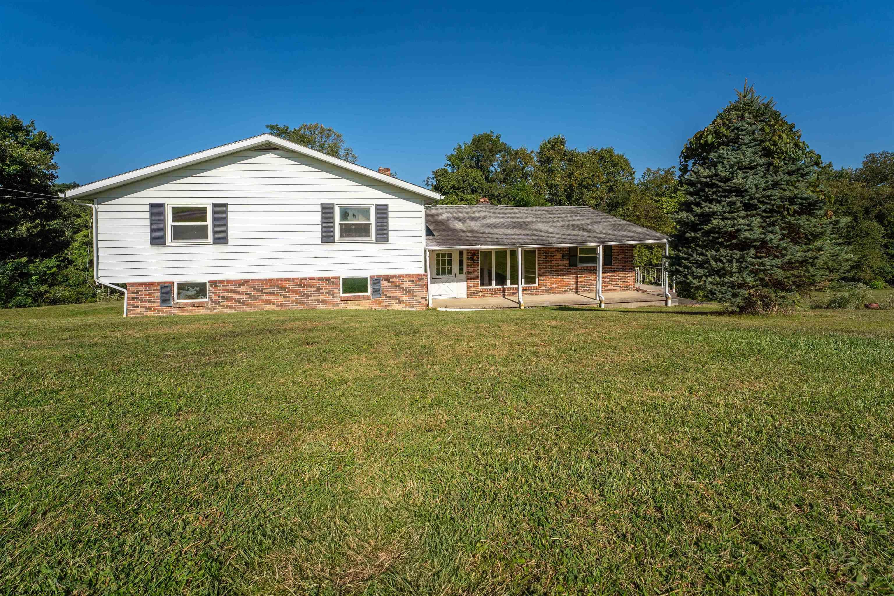 Nuce Ln, Morgantown, WV 26508