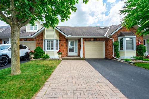 23-810 Golf Links Rd, Ancaster, ON, L9K1J7 | Card Image