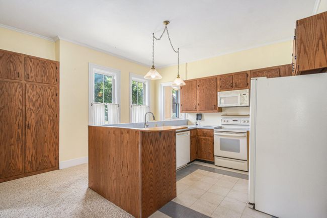 705 S Main St, House other with 4 bedrooms, 2 bathrooms and null parking in Plainwell MI | Image 8