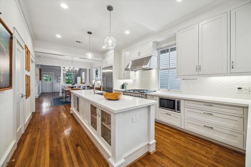 807 Woodland St, Houston, TX, 77009-6541 | Card Image