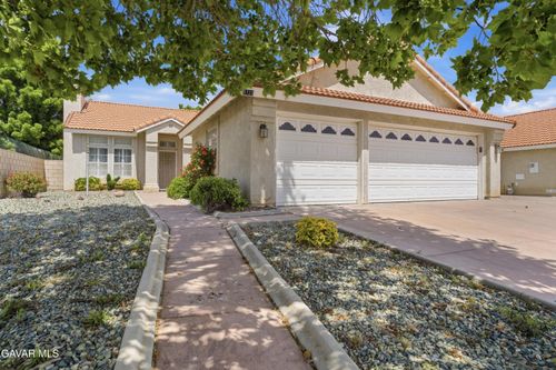 3723 W Avenue J4, Lancaster, CA, 93536-6262 | Card Image