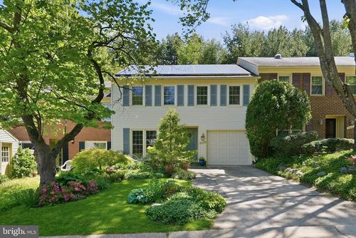 20129 Waringwood Way, Gaithersburg, MD, 20886-1247 | Card Image