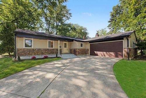 1704 S Highland Ave, Arlington Heights, IL, 60005-3634 | Card Image