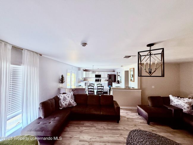 6113 Freeport Dr, House other with 4 bedrooms, 3 bathrooms and null parking in SPRING HILL FL | Image 10