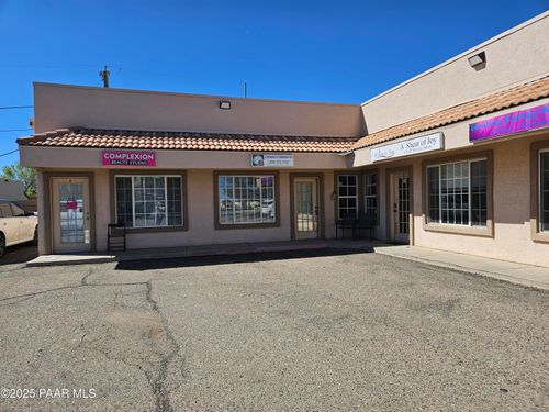 8581 E Florentine Rd, Prescott Valley, AZ, 86314-8783 | Card Image