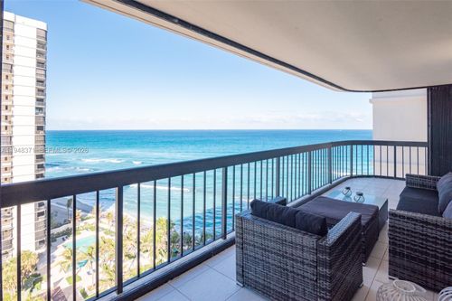 15g-5380 N Ocean Dr, Riviera Beach, FL, 33404-2535 | Card Image