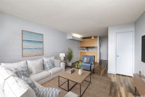 a422-46-270 Kahuhipa St, Kaneohe, HI, 96744-3924 | Card Image