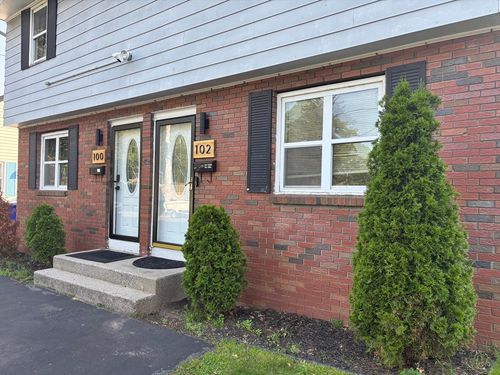 102-102 Savoy Ave, Springfield, MA, 01104-2063 | Card Image
