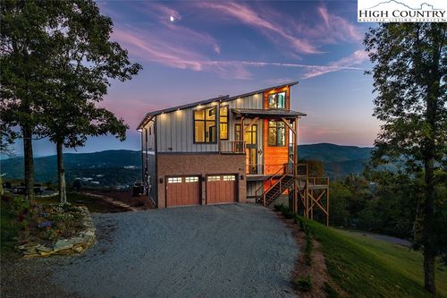 1180 Pinnacle Dr, Boone, NC, 28607-3574 | Card Image