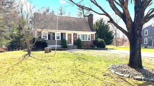 5 Gentle Valley Dr, Dartmouth, MA, 02747-1038 | Card Image