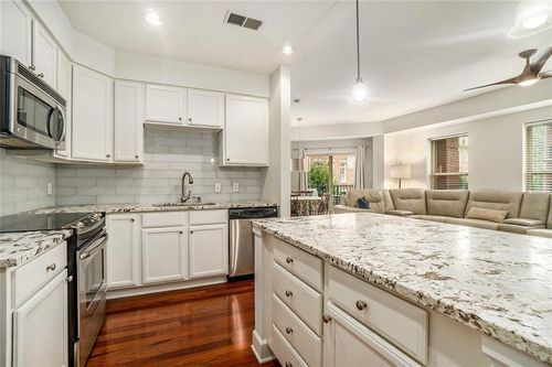 unit-307-200 River Vista Dr, Atlanta, GA, 30339-7609 | Card Image