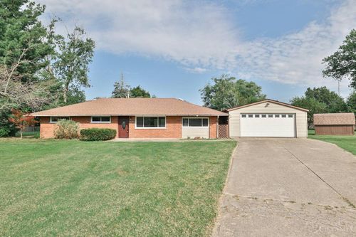 9095 Heather Dr, Washingtn Twp, OH, 45458-3750 | Card Image