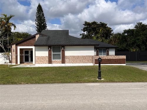 15281 Sw 153rd St, Miami, FL, 33187-5424 | Card Image