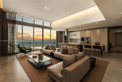 4802-15701 Collins Ave, Sunny Isles Beach, FL, 33160 | Card Image