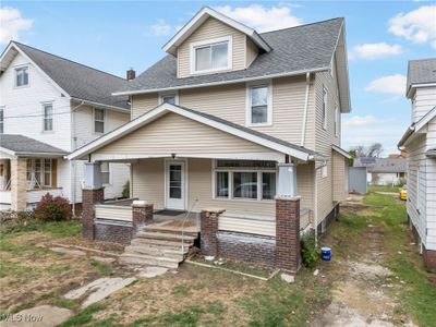 View of front facade featuring covered porch | Image 1