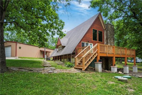 429 Se Lakeside Dr, Lacygne, KS, 66040-4214 | Card Image