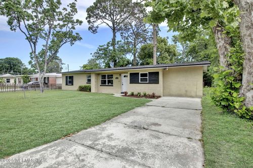 5417 Attleboro St, Jacksonville, FL, 32205-6305 | Card Image