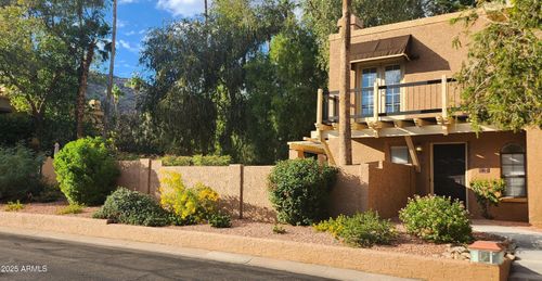 unit-2-730 E North Lane, Phoenix, AZ, 85020 | Card Image