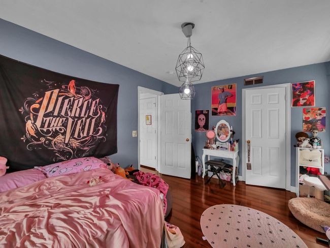 Bedroom #3 | Image 17