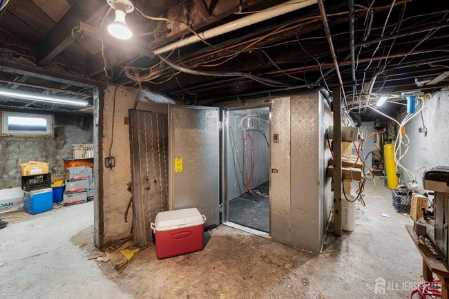 46 Marion St, Home with 0 bedrooms, 0 bathrooms and 4 parking in Port Reading NJ | Image 41