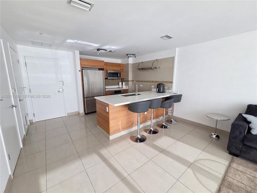 h3005-3301 Ne 1st Ave, Miami, FL, 33137-4290 | Card Image
