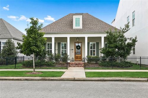 716 Cottage Ln, Covington, LA, 70433-8156 | Card Image