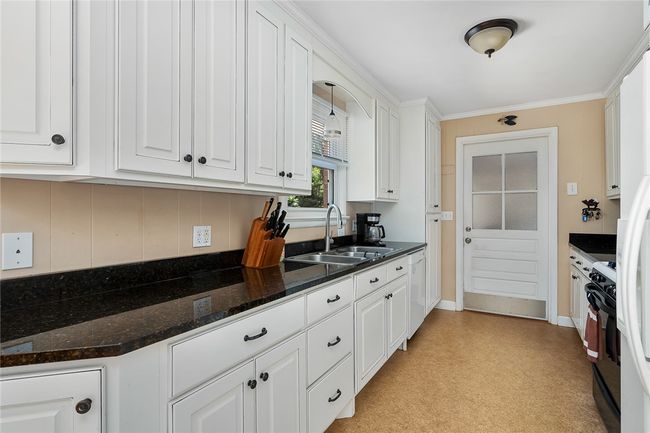 204 Thomas St, House other with 5 bedrooms, 3 bathrooms and null parking in Clemson SC | Image 16