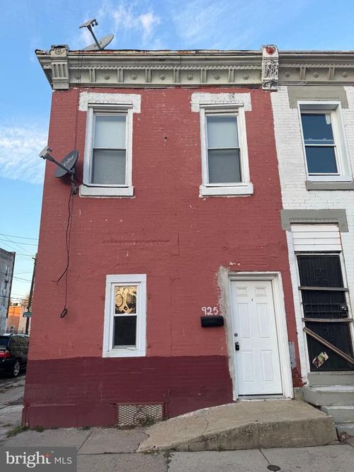 925 W Seltzer St, PHILADELPHIA, PA, 19133-1709 | Card Image
