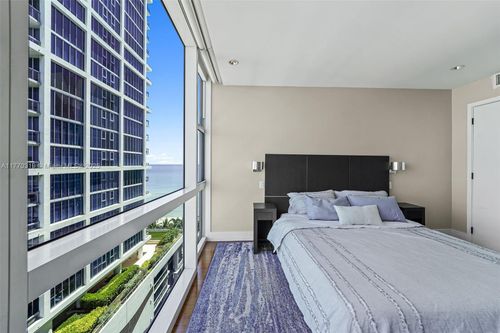1214door1203-6801 Collins Ave, Miami Beach, FL, 33141-3243 | Card Image