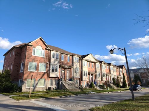 17 Carnation Rd, Thornhill, ON, L3T7V3 | Card Image