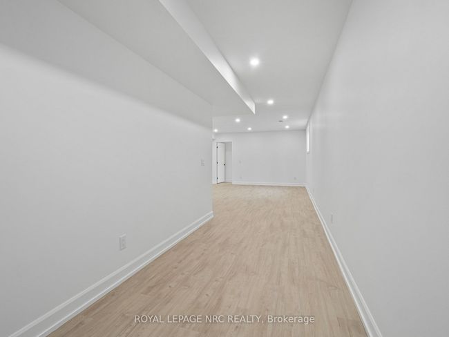 200 Klager Ave, House attached with 3 bedrooms, 4 bathrooms and 1 parking in Fonthill ON | Image 30