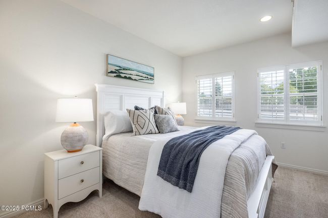 106 - 11035 S Grapevine Cv, Condo with 2 bedrooms, 2 bathrooms and null parking in Sandy UT | Image 4