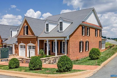 925 Marsh Ln, CHARLOTTESVILLE, VA, 22903-4684 | Card Image
