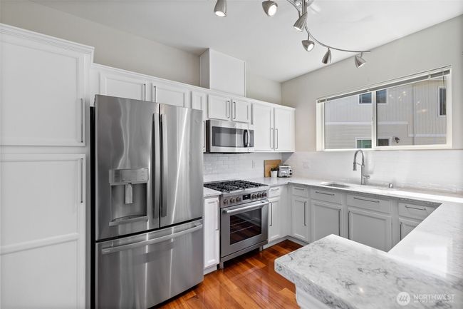 Full view of recently remodeled kitchen | Image 15