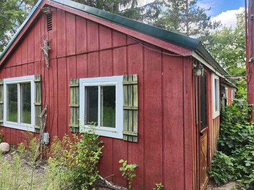 2863 Beach Rd, Port Huron, MI, 48060-2479 | Card Image